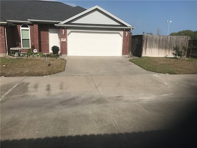 5026 Yorktown Blvd unit 29, Corpus Christi, TX 78413 - photo 3