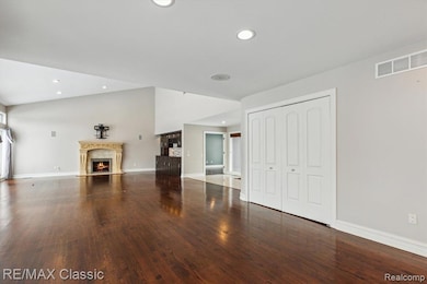 4033 Fox Lake Dr, Bloomfield Hills, MI 48302 - photo 7