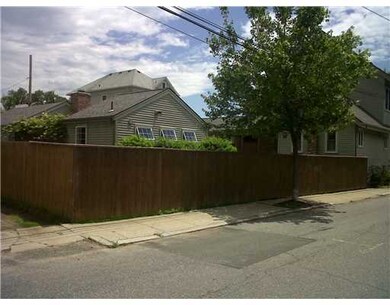 71 Common St, Providence, RI 02908 - photo 3