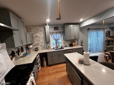 149 Smith St, Newark, NJ 07106 - photo 3