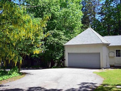 Garage.