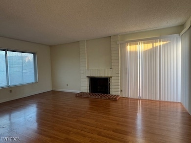 3912 Irongate Ct, Las Vegas, NV 89120 - photo 4