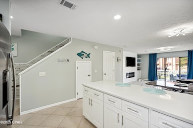 237 St Katherine Dr-008