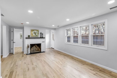 143 James St, Ludlow, MA 01056 - photo 4