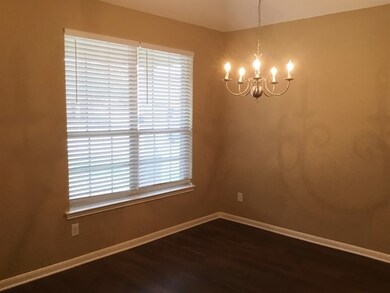 1020 Luke Dr, Alvin, TX 77511 - photo 2