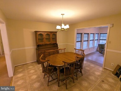 39563 Jarrell Dr, Mechanicsville, MD 20659 - photo 5