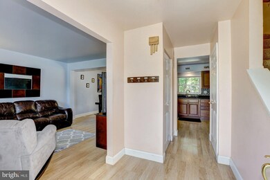 18109 Kitchen House Ct, Germantown, MD 20874 - photo 2