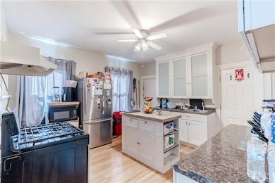 40 Covell St, Providence, RI 02909 - photo 2