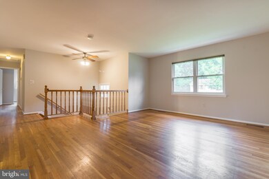 6614 Magnolia Terrace, Lanham, MD 20706 - photo 3