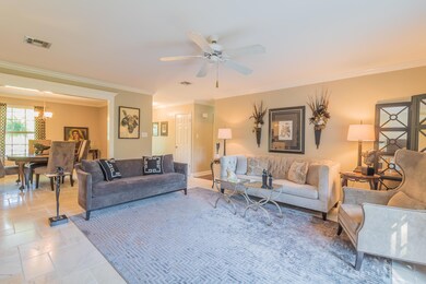 921BellevuePlantationInterior-4