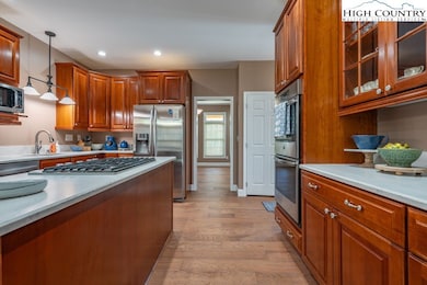 766 Parkcrest Dr, Boone, NC 28607 - photo 7