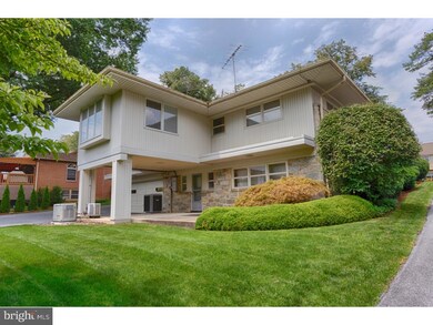 1622 Dauphin Ave, Reading, PA 19610 - photo 3