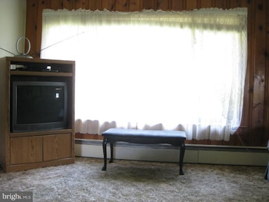 720 W Main St, Waynesboro, PA 17268 - photo 2