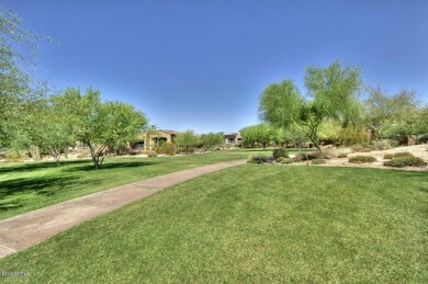GREENBELT & WALKING PATHS