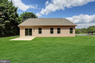 1244 Hollywell Ave, Chambersburg, PA 17201 - photo 6