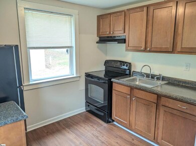 201 Chandler Unit 6d Dr, Gaffney, SC 29340 - photo 3