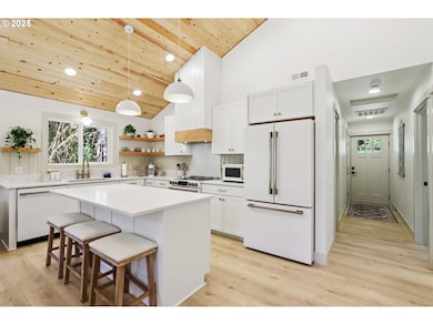 26824 E Henry Creek Rd, Rhododendron, OR 97049 - photo 6