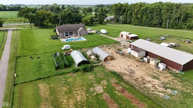 16310 E Main St, Columbus, IN 47203 - photo 4