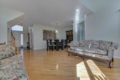 168 La Quinta Ct unit 168, Holmdel, NJ 07733 - photo 7