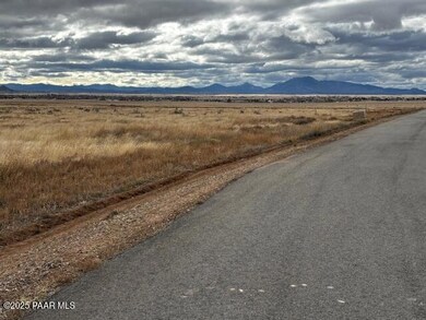 10211 E Silent River Rd, Prescott Valley, AZ 86315 - photo 7