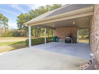 Photo. 2 Car Carport with spacious storage