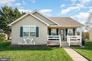 486 W King St, Abbottstown, PA 17301 - photo 2