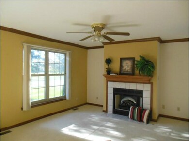 2930 Victory Dr, Columbus, IN 47203 - photo 5