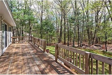 10 Shawnee Cir, Billerica, MA 01821 - photo 5