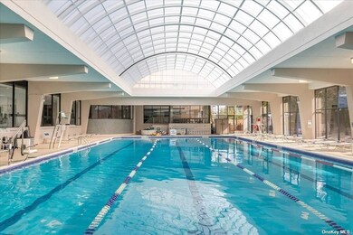 The Bay Club unit 10U, Bayside, NY 11360 - photo 2