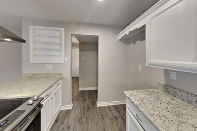 7456 Tunbridge Dr, North Richland Hills, TX 76182 - photo 4