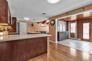 498 Meadow Dr, North Tonawanda, NY 14120 - photo 5