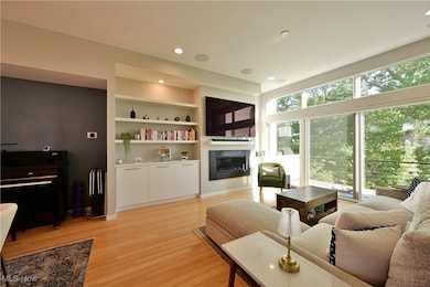 18875 Riversouth Trace unit 30, Fairview Park, OH 44126 - photo 6