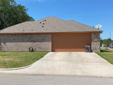 1102 Cherokee St, Weatherford, TX 76086 - photo 5