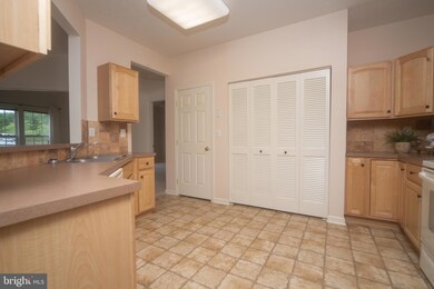 2493 Amber Orchard Ct E unit 101, Odenton, MD 21113 - photo 7