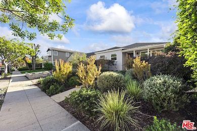 2654 33rd St, Santa Monica, CA 90405 - photo 2