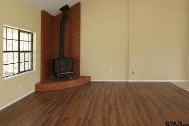 12055 Fm 3226, Arp, TX 75750 - photo 2