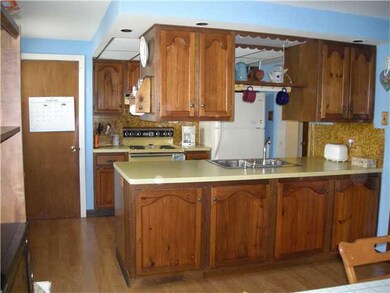 Kitchen nice kitchen plenty of cabinets