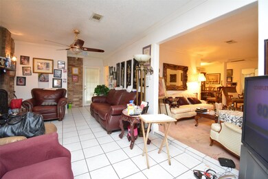 10012 Woodwick St, Houston, TX 77016 - photo 6