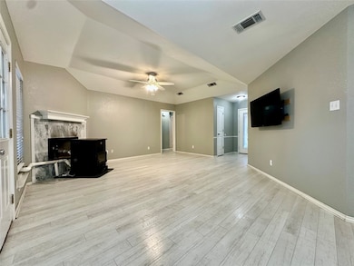 205 N Meadowview Dr, Waxahachie, TX 75165 - photo 7