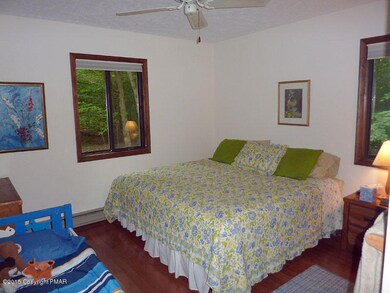 1150 Stonewall Dr, Pocono Pines, PA 18350 - photo 5