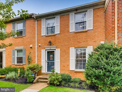 10 Castlehill Ct, Lutherville Timonium, MD 21093 - photo 2