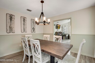 03 Dining Room