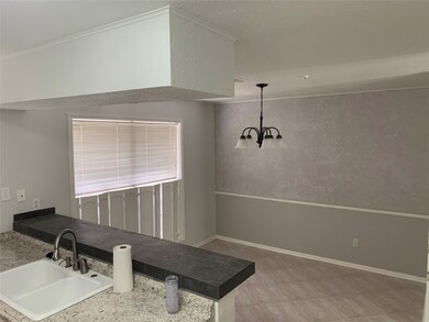 7836 Green Lawn Dr unit 7836, Houston, TX 77088 - photo 5