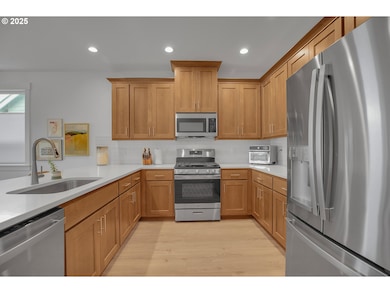 872 Laurel Place, Silverton, OR 97381 - photo 6