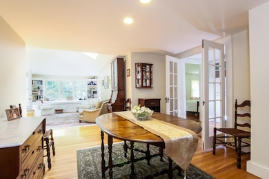006-Dining_Room-4334340-print
