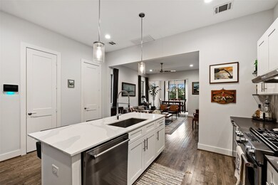 211 E 32nd St unit A, Houston, TX 77018 - photo 4