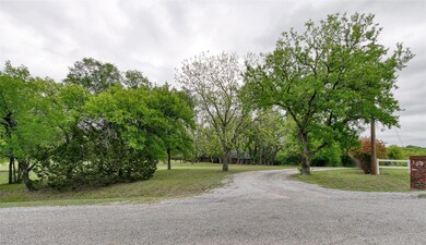 109 W Remuda Cir, Fort Worth, TX 76108 - photo 2