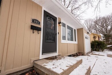 803 NW North Summit Cir, Blue Springs, MO 64015 - photo 2