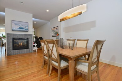 769 Heath St unit 769, Chestnut Hill, MA 02467 - photo 4