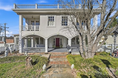 1010 College Ave SW, Lenoir, NC 28645 - photo 2